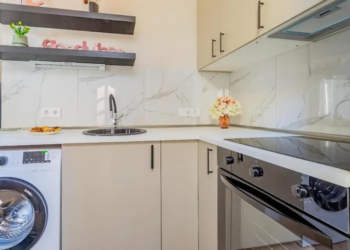 Apartment Charm - Ac - Double Bed - Party & Sights Nearby Budapest