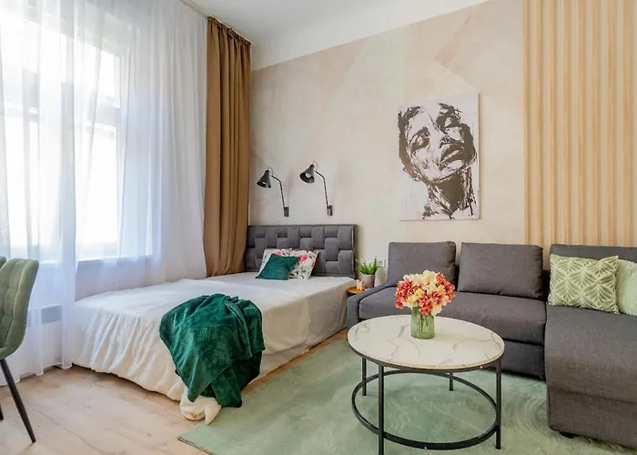 Charm - Ac - Double Bed - Party & Sights Nearby Apartmán